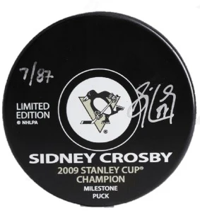 Fanatics Under Wraps Autographed NHL Puck 25-26 - Image 4